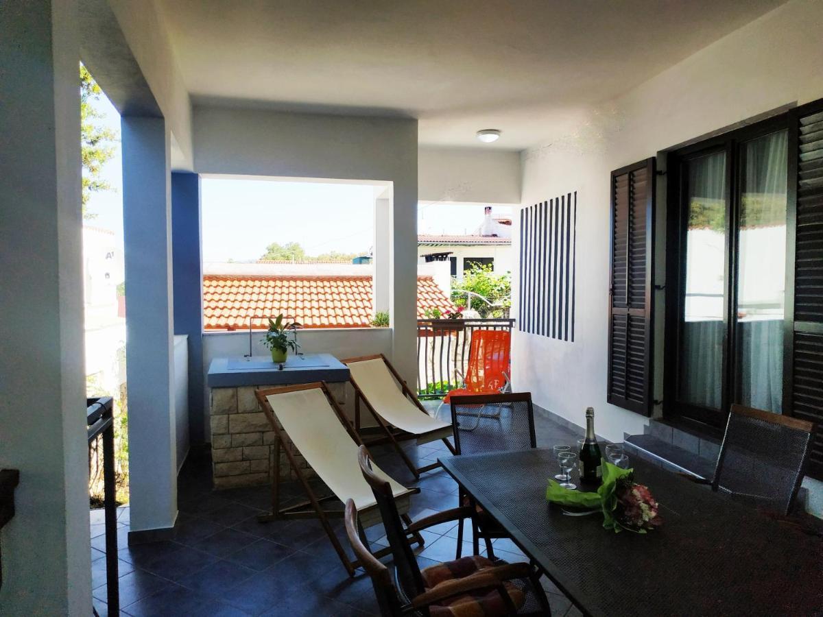Apartment Lavanda Nova Ražanj エクステリア 写真