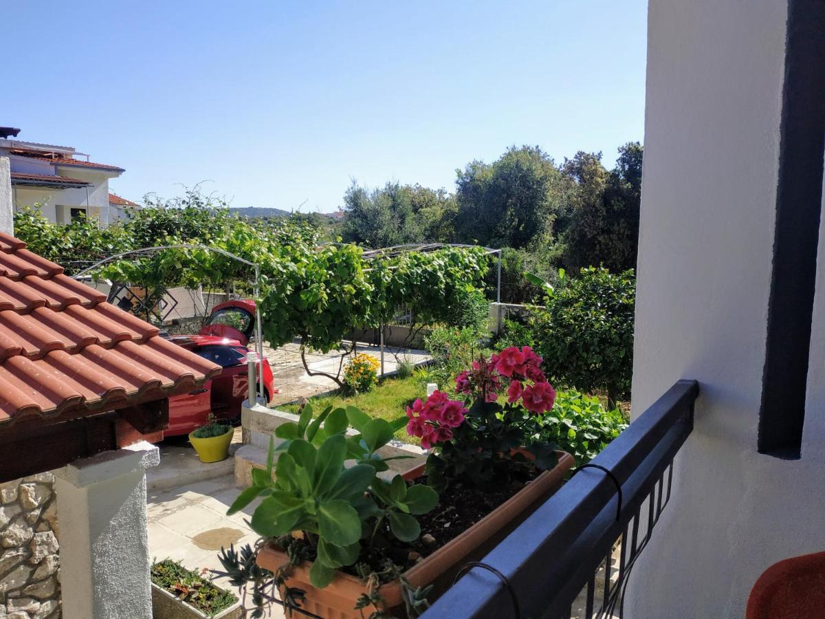 Apartment Lavanda Nova Ražanj エクステリア 写真