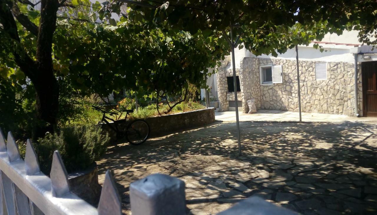 Apartment Lavanda Nova Ražanj エクステリア 写真